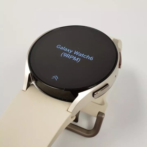 (68624-1) Samsung SM-R935F Smart Watch - Picture 4 of 6